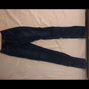 Super high waisted jeans